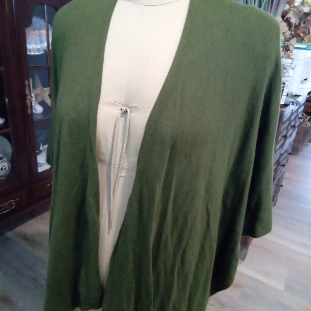 Echo Size OS Olive Green Women's Open Front  Sweater